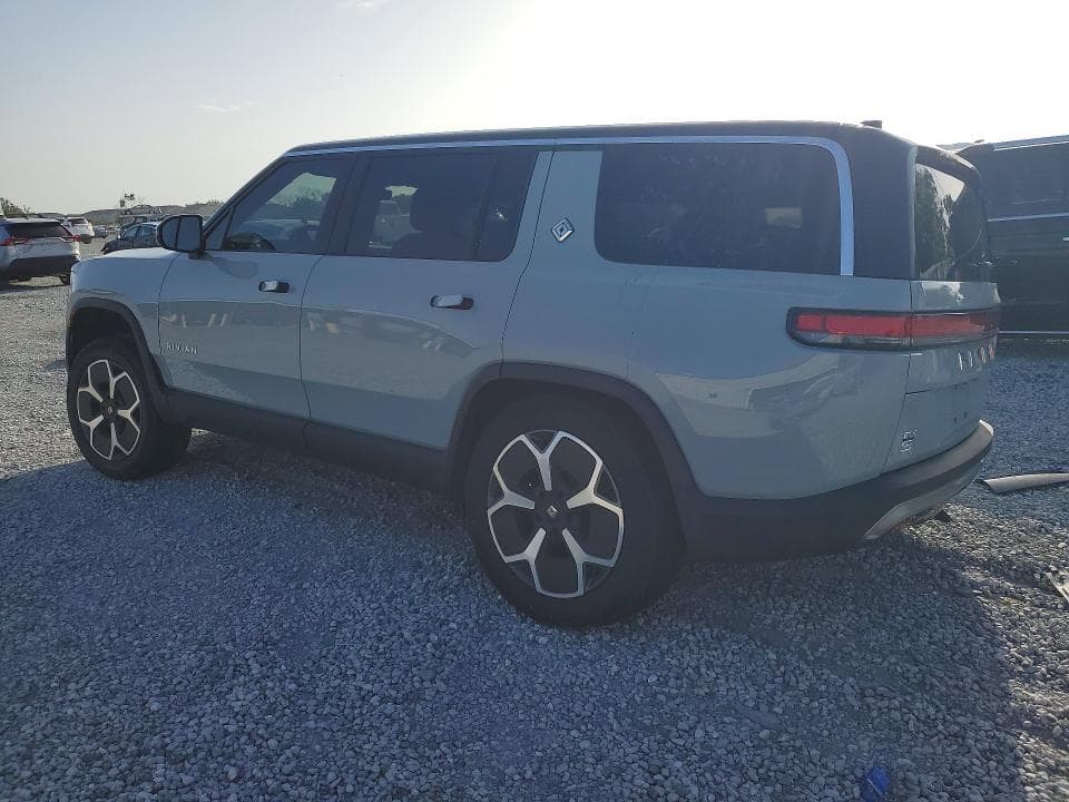 2024 RIVIAN R1S ADVENTURE 2