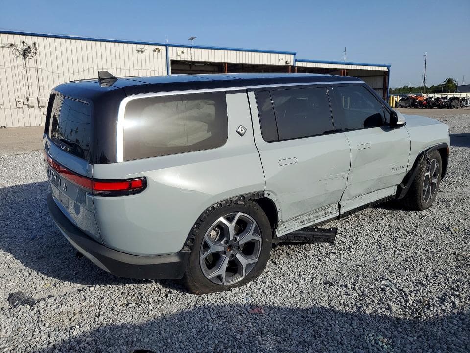 2024 RIVIAN R1S ADVENTURE 3