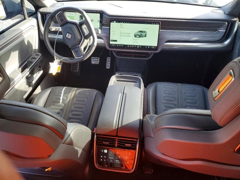 2024 RIVIAN R1S ADVENTURE 8