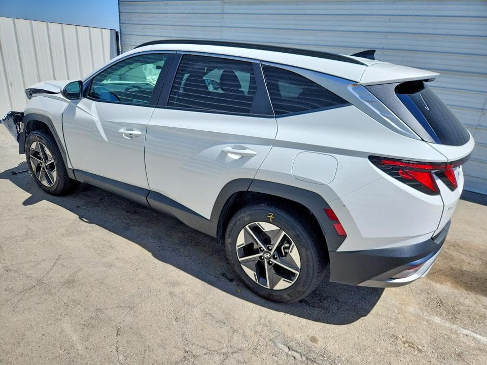 2026 HYUNDAI TUCSON SEL 2