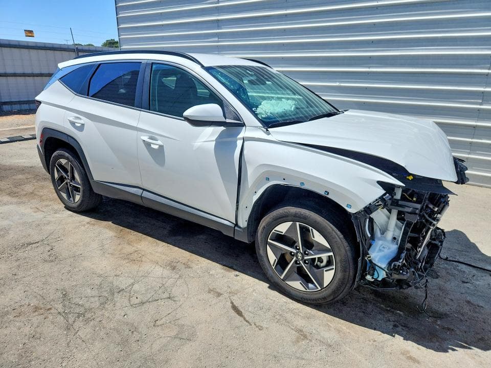 2026 HYUNDAI TUCSON SEL 4
