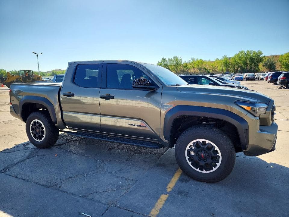 2025 TOYOTA TACOMA TRD OFF-ROAD 4