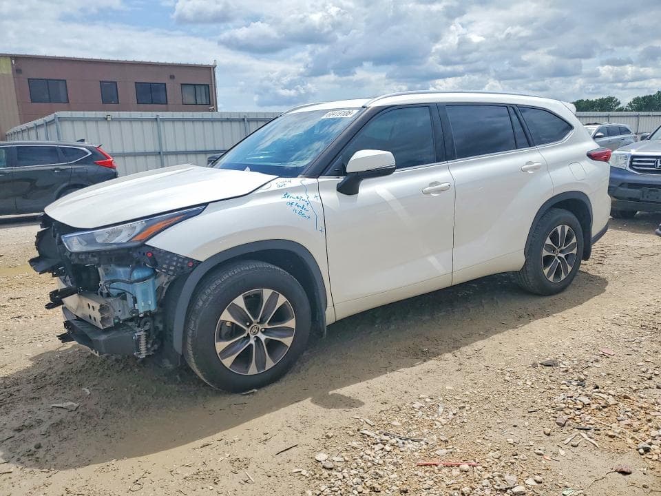 2020 TOYOTA HIGHLANDER XLE - 1