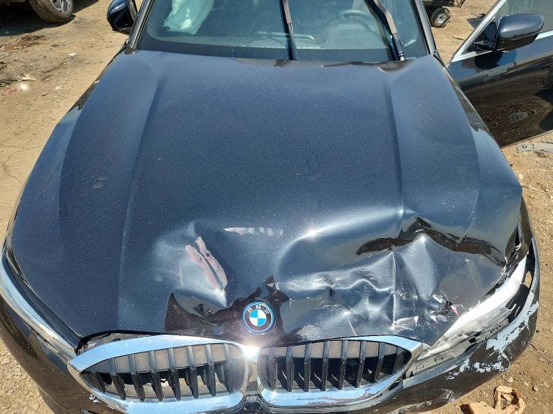 2022 BMW 330XE 11