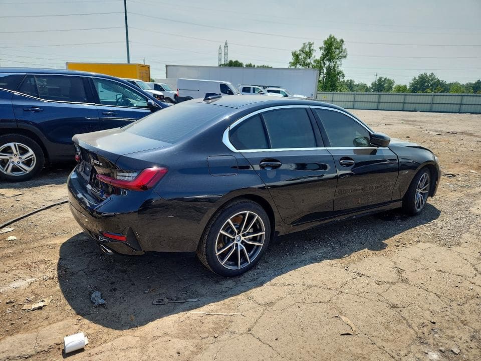 2022 BMW 330XE 3