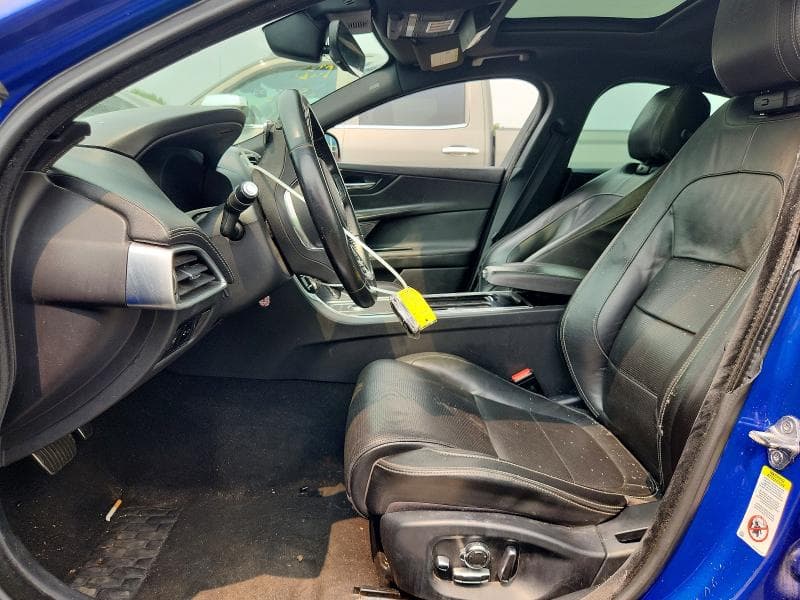 2019 JAGUAR XE S S 7