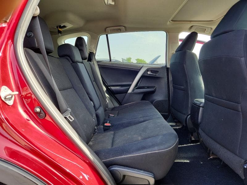 2018 TOYOTA RAV4 XLE 11