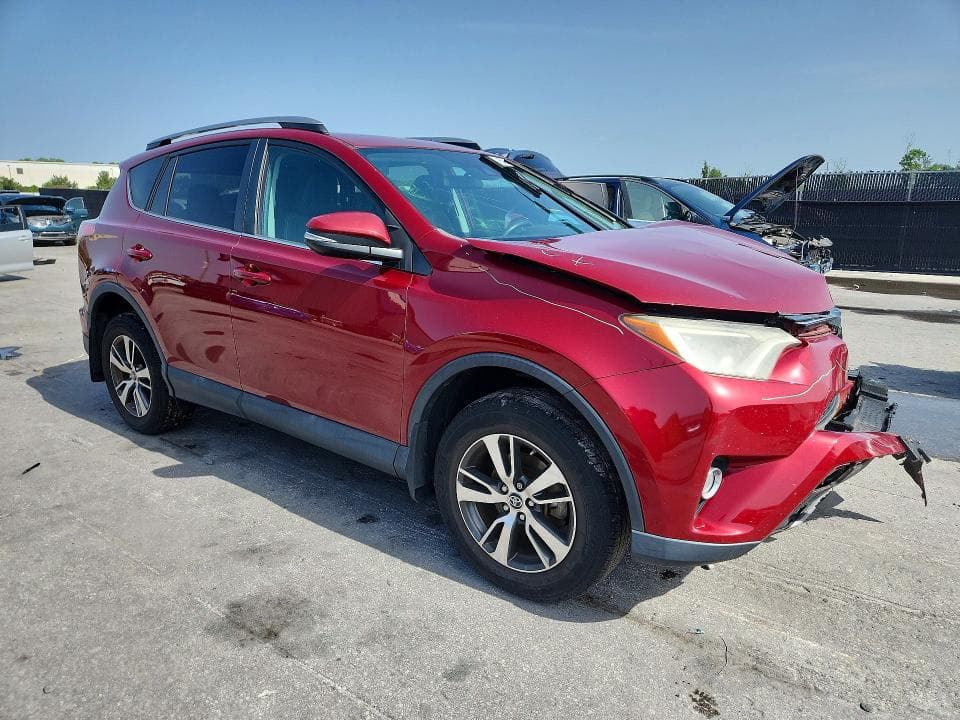 2018 TOYOTA RAV4 XLE 4