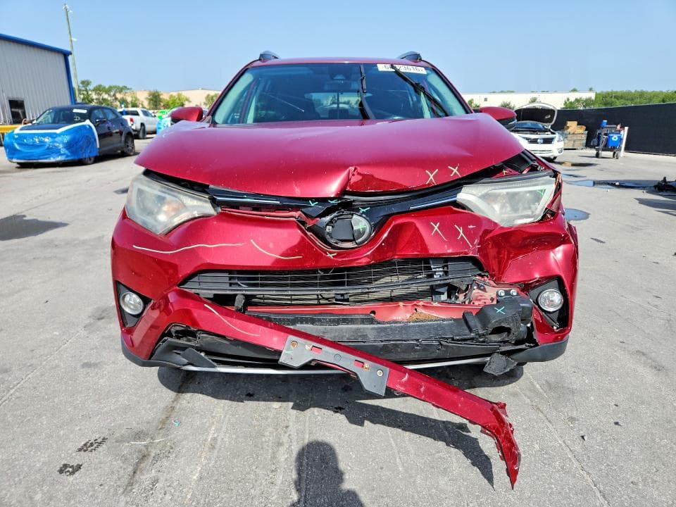 2018 TOYOTA RAV4 XLE 5