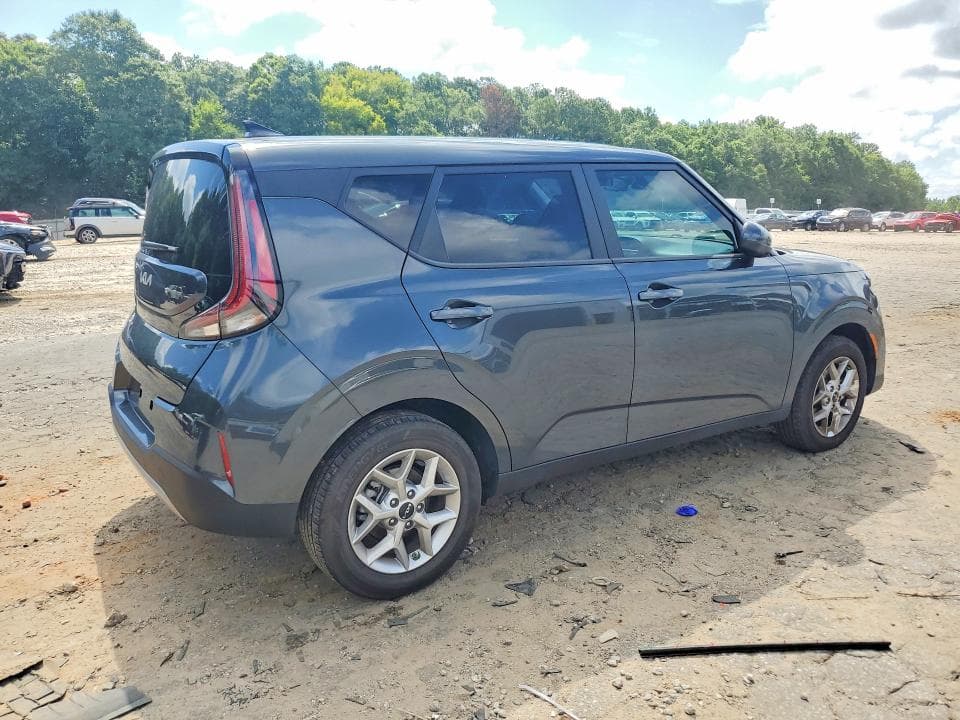2025 KIA SOUL LX 3