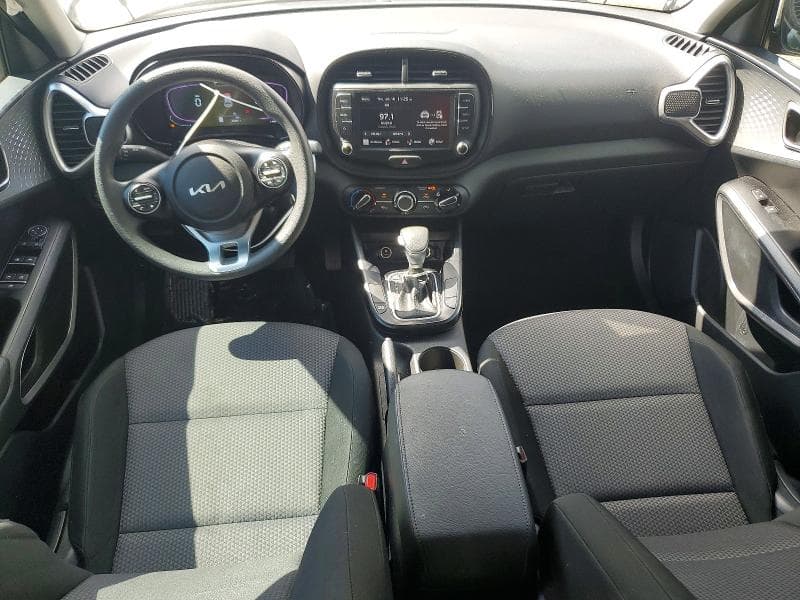 2025 KIA SOUL LX 8