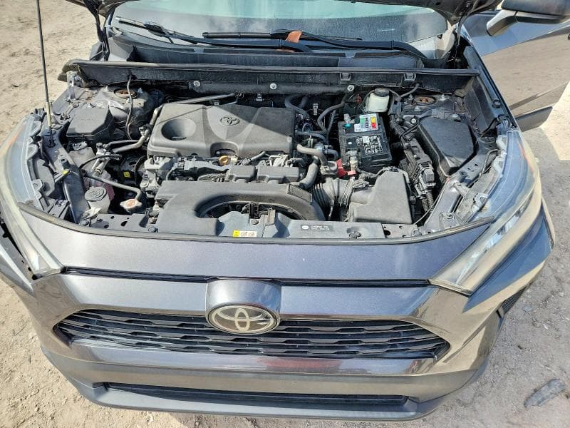 2019 TOYOTA RAV4 LE 12