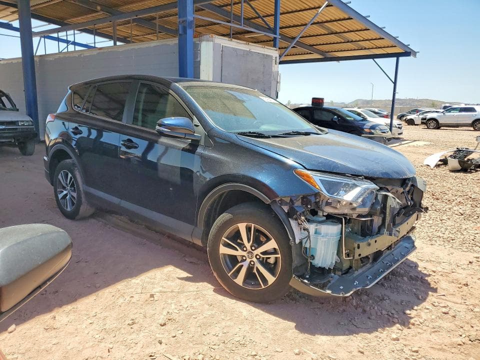 2017 TOYOTA RAV4 XLE 4
