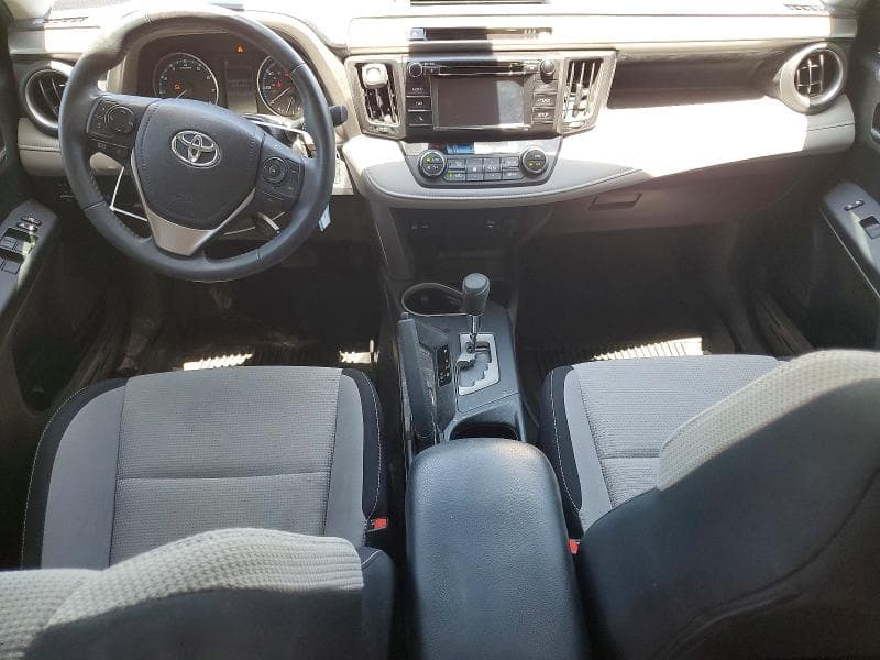 2017 TOYOTA RAV4 XLE 8