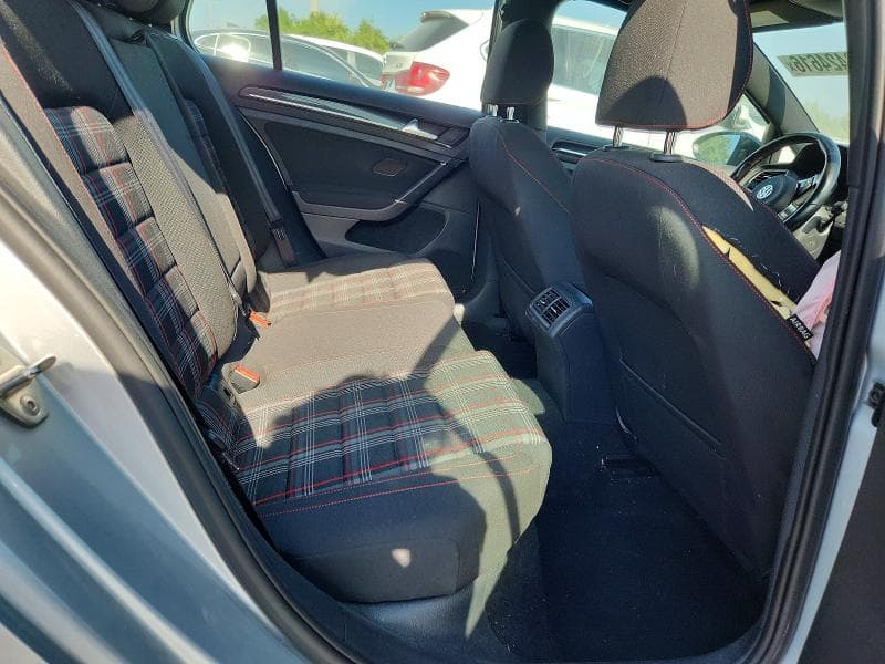 2017 VOLKSWAGEN GTI S/SE 10