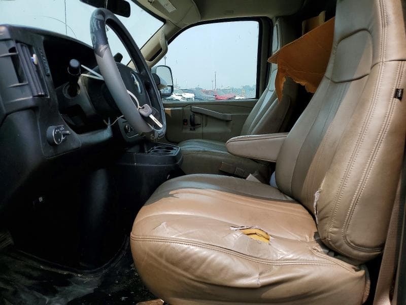 2017 CHEVROLET EXPRESS 2500 CARGO DELIVERY VAN 8