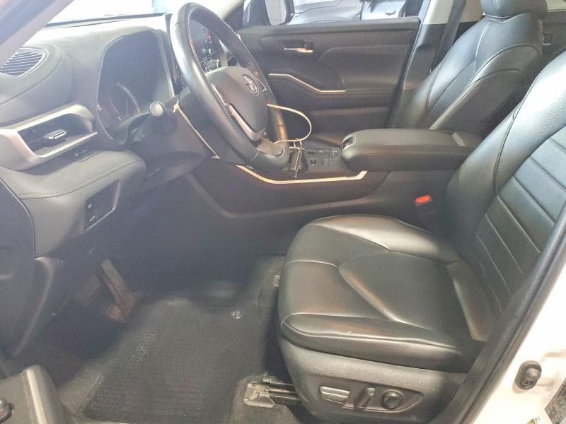 2022 TOYOTA HIGHLANDER XLE 7