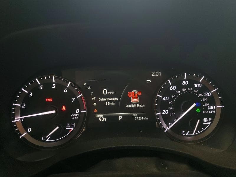 2022 TOYOTA HIGHLANDER XLE 9
