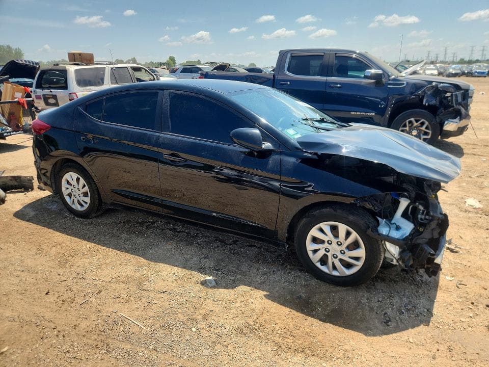 2017 HYUNDAI ELANTRA SE 4