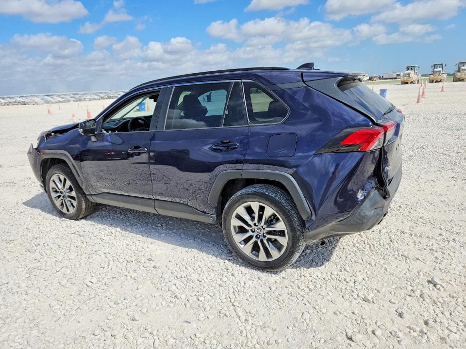 2019 TOYOTA RAV4 XLE PREMIUM 2