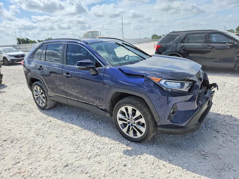 2019 TOYOTA RAV4 XLE PREMIUM 4