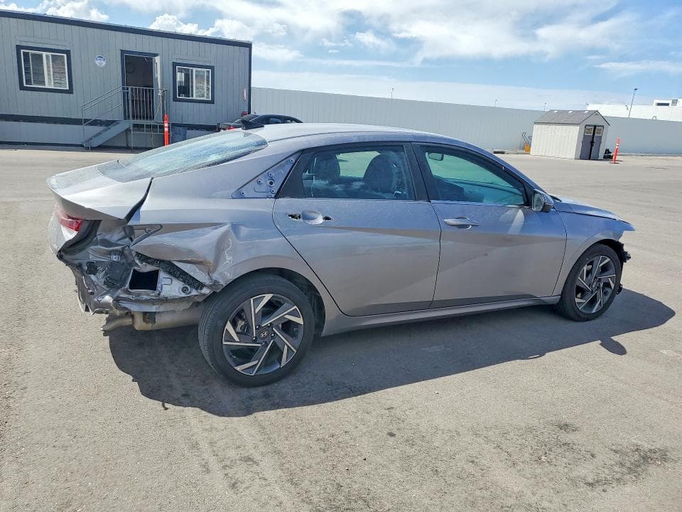 2024 HYUNDAI ELANTRA LIMITED 3