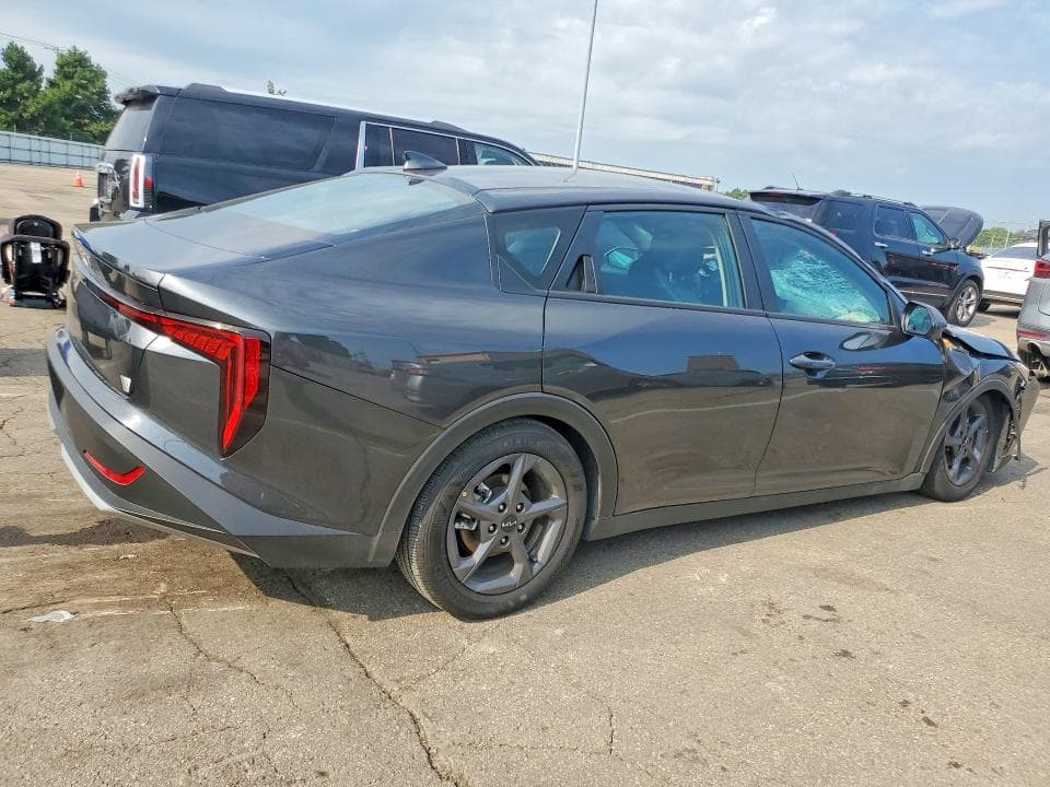 2025 KIA K4 LXS 3