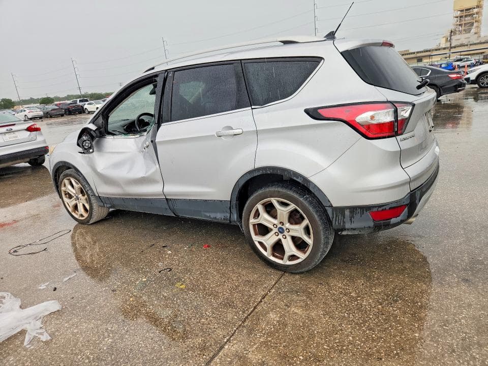 2018 FORD ESCAPE 2