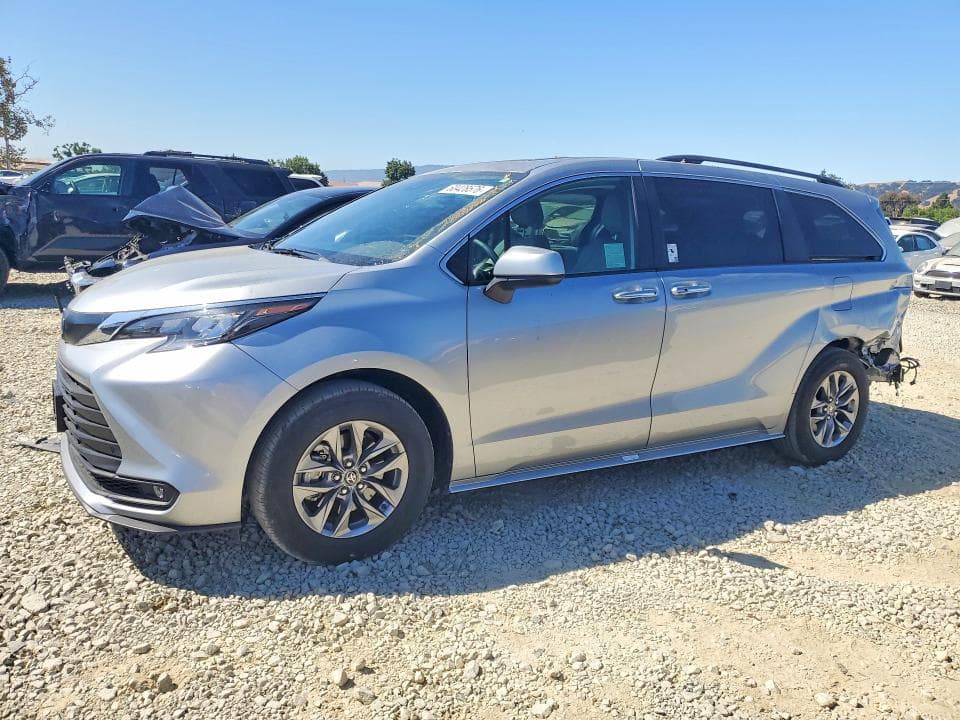 2025 TOYOTA SIENNA XLE 7-PASSENGER - 1