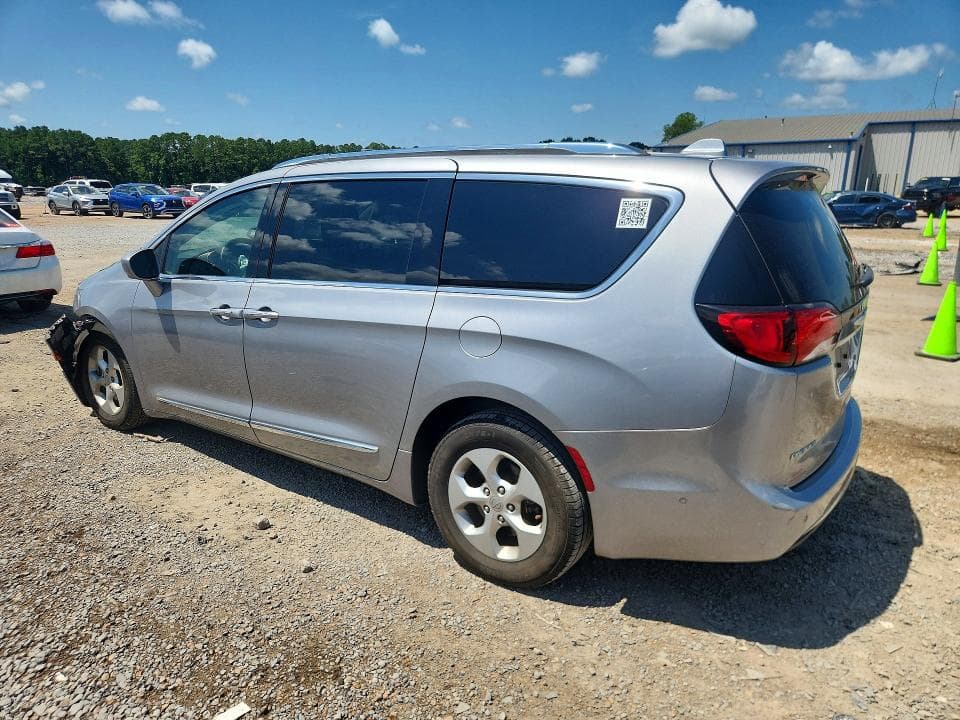 2017 CHRYSLER PACIFICA TOURING L PLUS 2