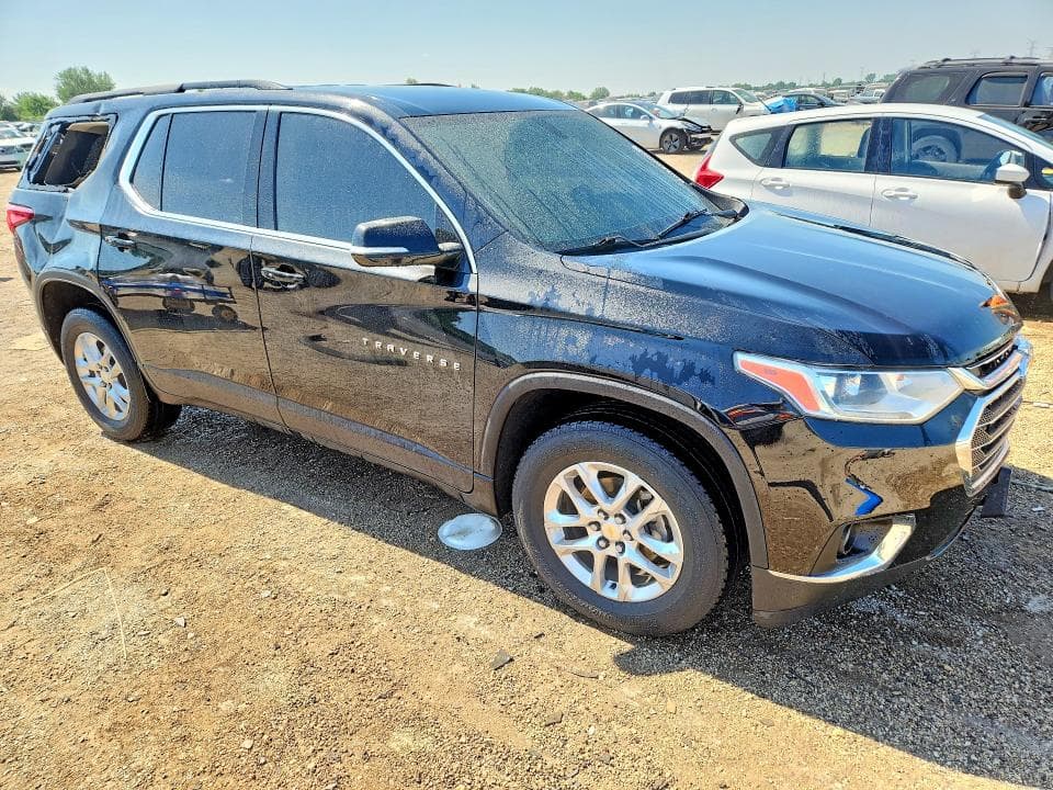 2019 CHEVROLET TRAVERSE LT LT 4
