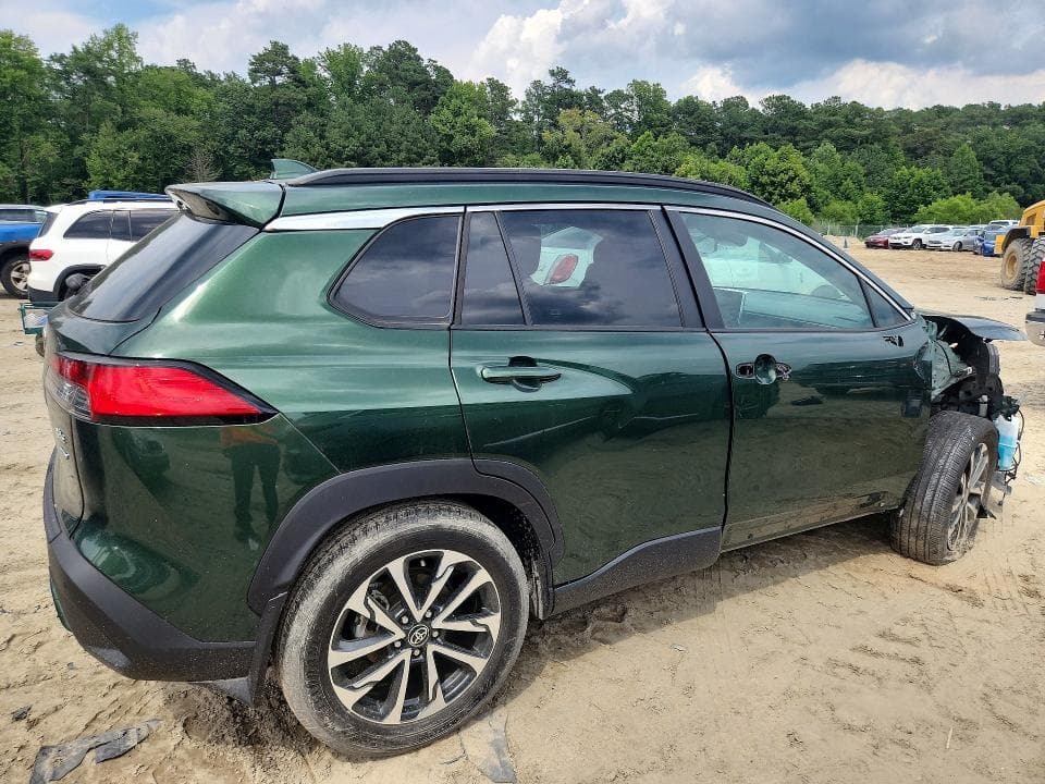 2022 TOYOTA COROLLA CROSS XLE XLE 3