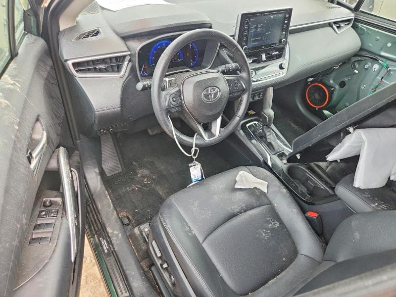 2022 TOYOTA COROLLA CROSS XLE XLE 8