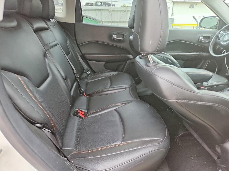 2019 JEEP COMPASS 11