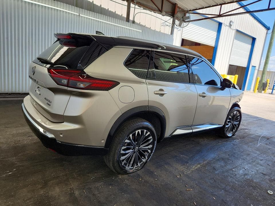 2026 NISSAN ROGUE PLATINUM 3