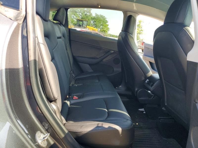 2021 TESLA MODEL Y 10