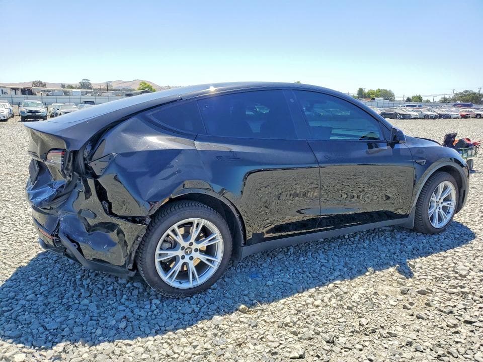2023 TESLA MODEL Y 3