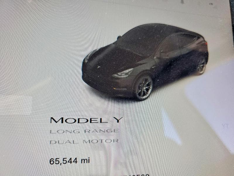 2023 TESLA MODEL Y 9