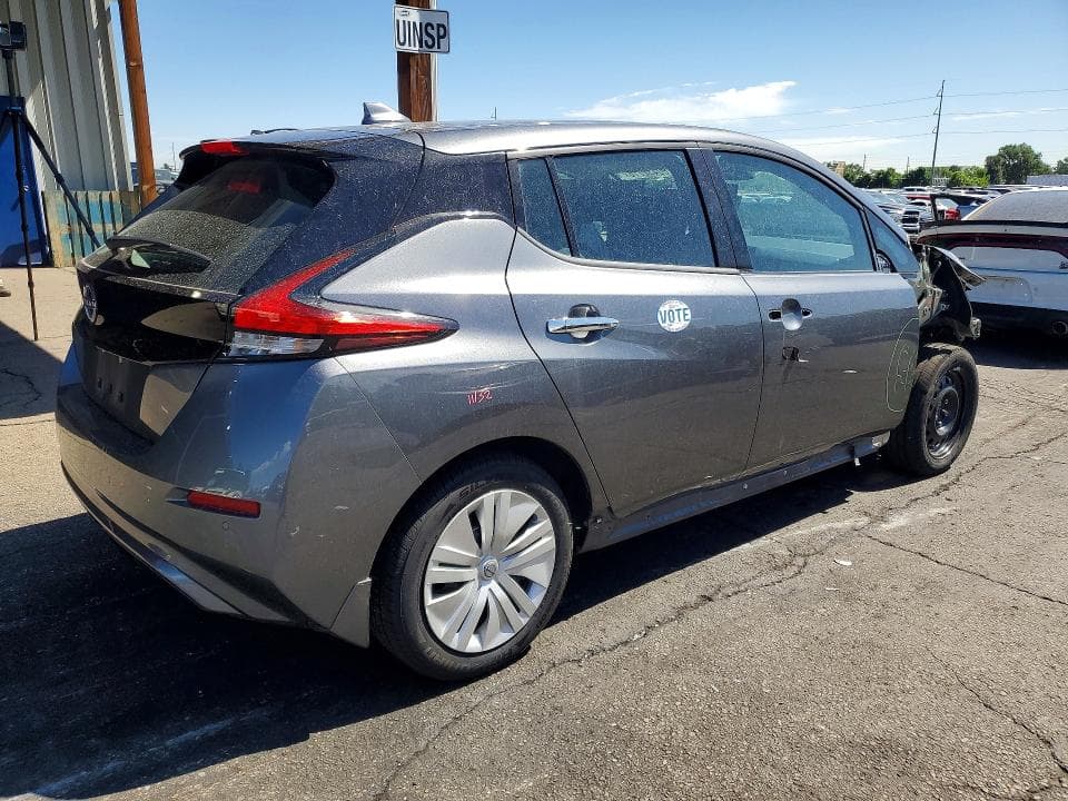 2025 NISSAN LEAF S 3