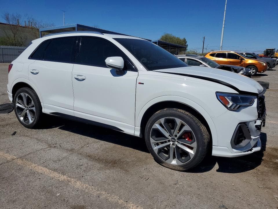 2019 AUDI Q3 PREMIUM PLUS S-LINE PREMIUM PLUS S-LINE 4