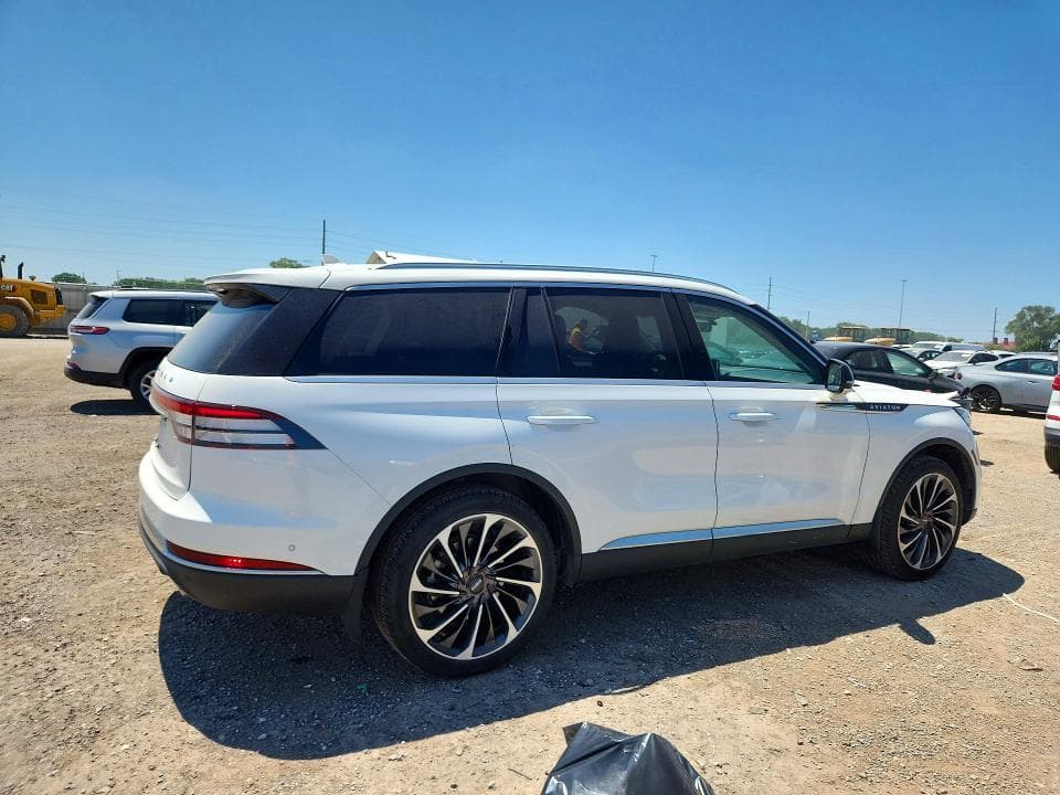 2021 LINCOLN AVIATOR RESERVE 3