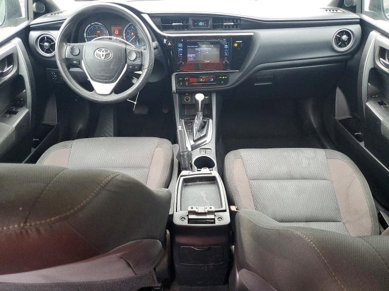 2017 TOYOTA COROLLA LE LE 8