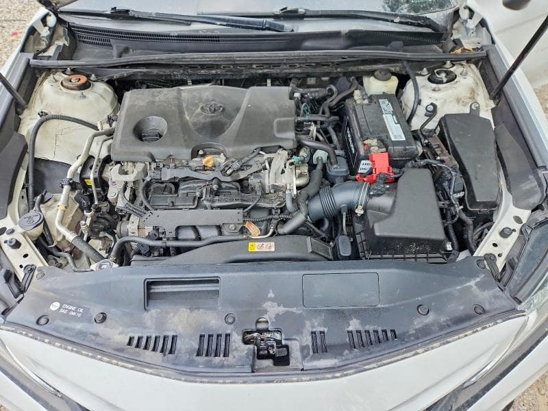 2018 TOYOTA CAMRY SE 11