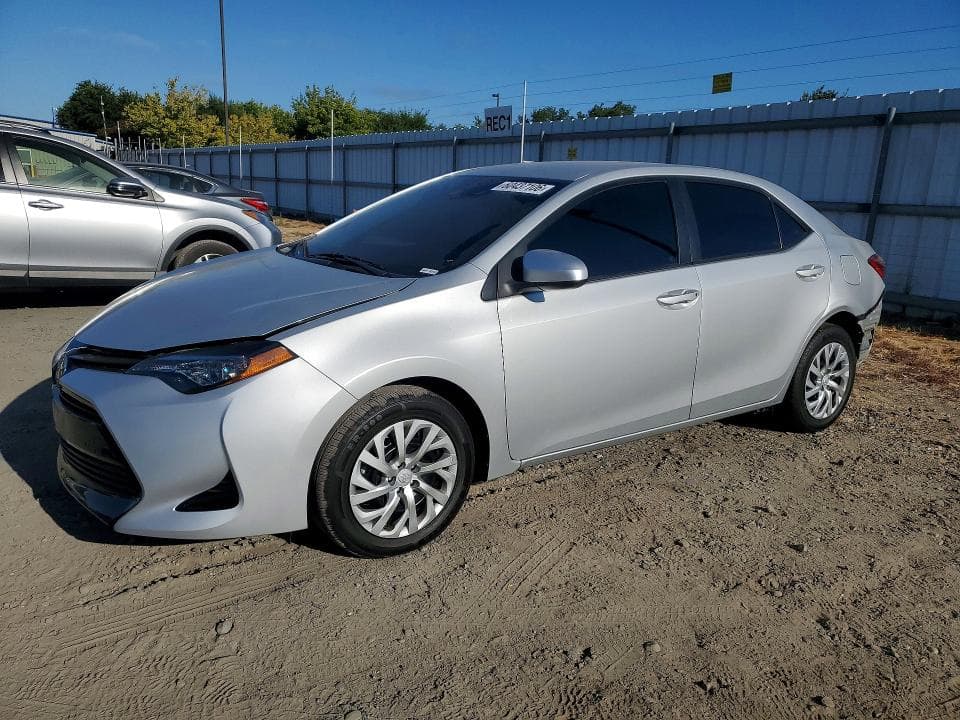 2018 TOYOTA COROLLA LE - 1
