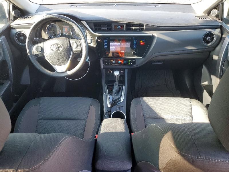 2018 TOYOTA COROLLA LE 8