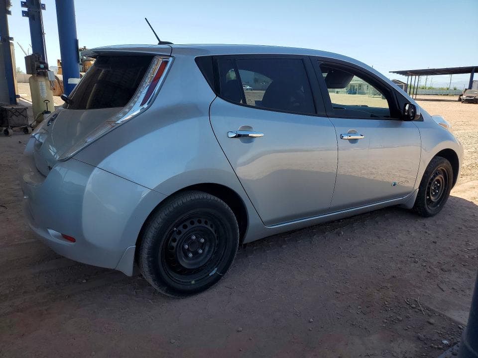 2017 NISSAN LEAF S 3