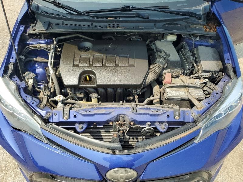 2017 TOYOTA COROLLA SE SE 11