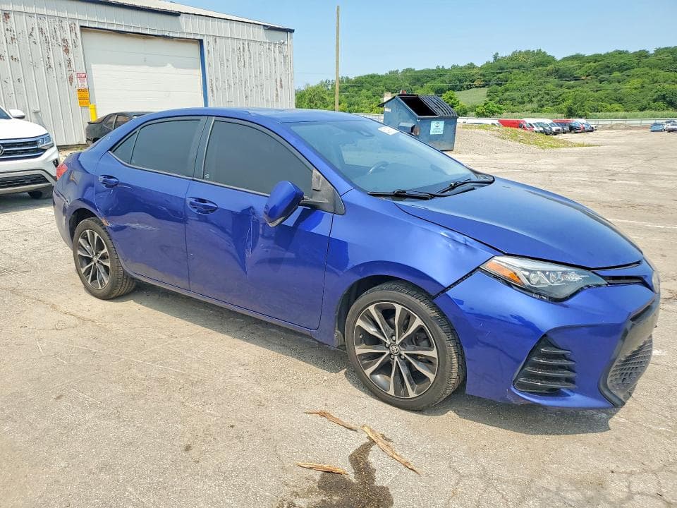 2017 TOYOTA COROLLA SE SE 4