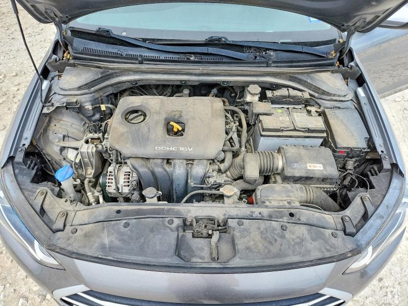 2018 HYUNDAI ELANTRA SE SE 11