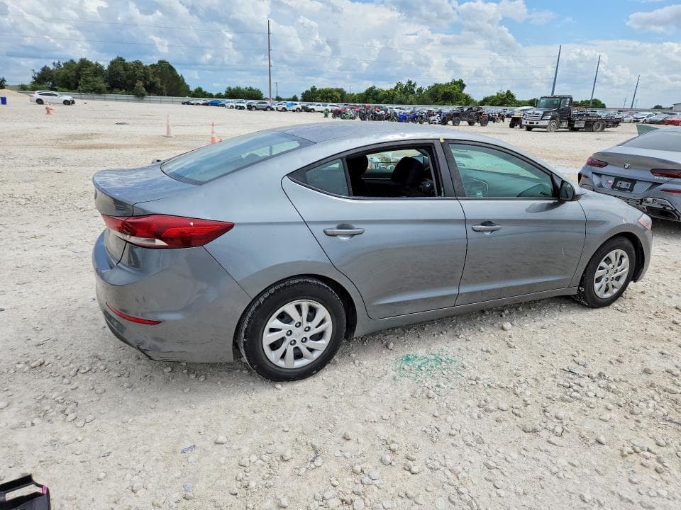 2018 HYUNDAI ELANTRA SE SE 3